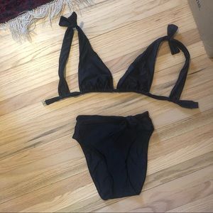 Sidway bikini (karen and Janet)